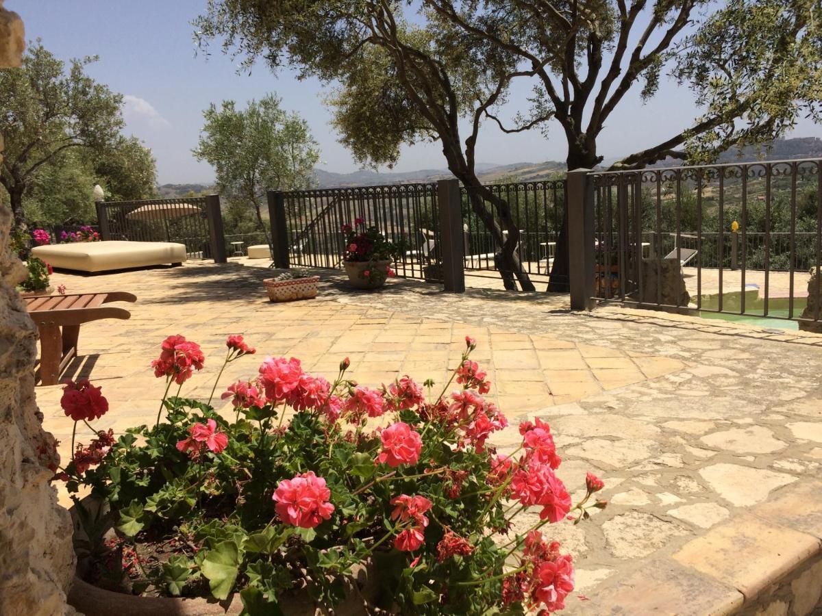 Agriturismo Roba Degli Ulivi Vila Agrigento Exterior foto